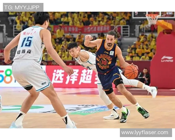 CBA广东队对阵青岛队精彩直播视频全程回顾与分析 CBA广东队对阵青岛队精彩直播视频全程回顾与分析